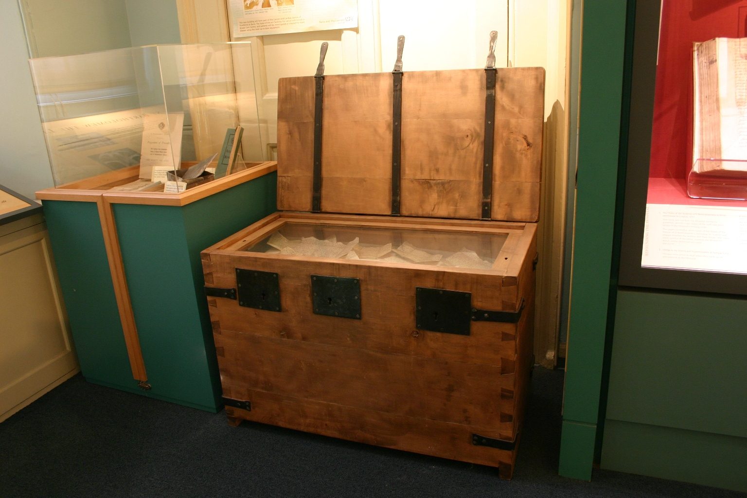 The Hospital Chest, Museum, St Bartholomew's Hospital, London (31) (13) (1).JPG